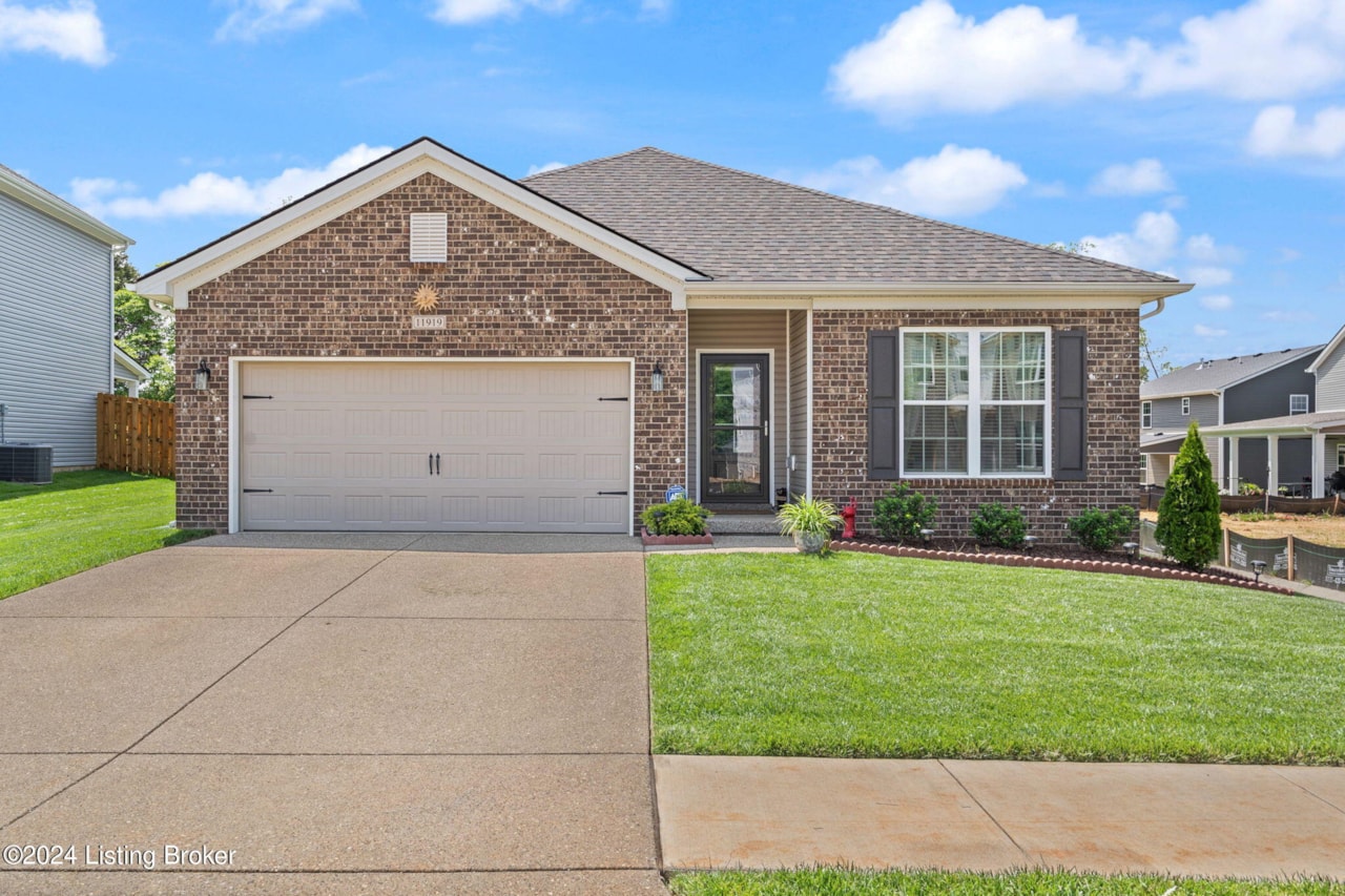 11919 Cascade Falls Trl Louisville KY 40229 home for sale MLS 1660791