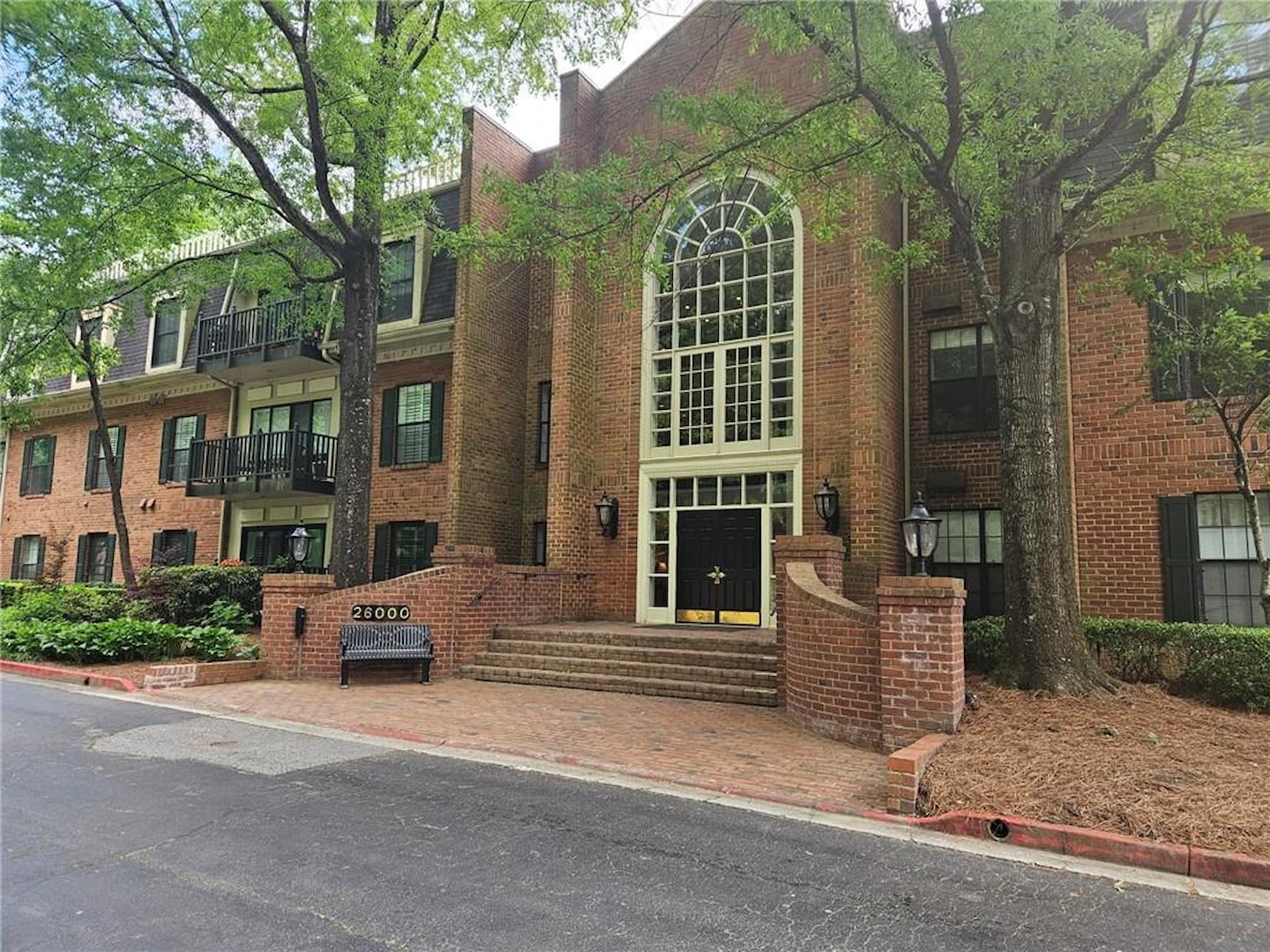 195 Ottley Drive Northeast Atlanta Ga 30324 26208 Plantation Drive NE Atlanta, GA 30324 | MLS 7381037