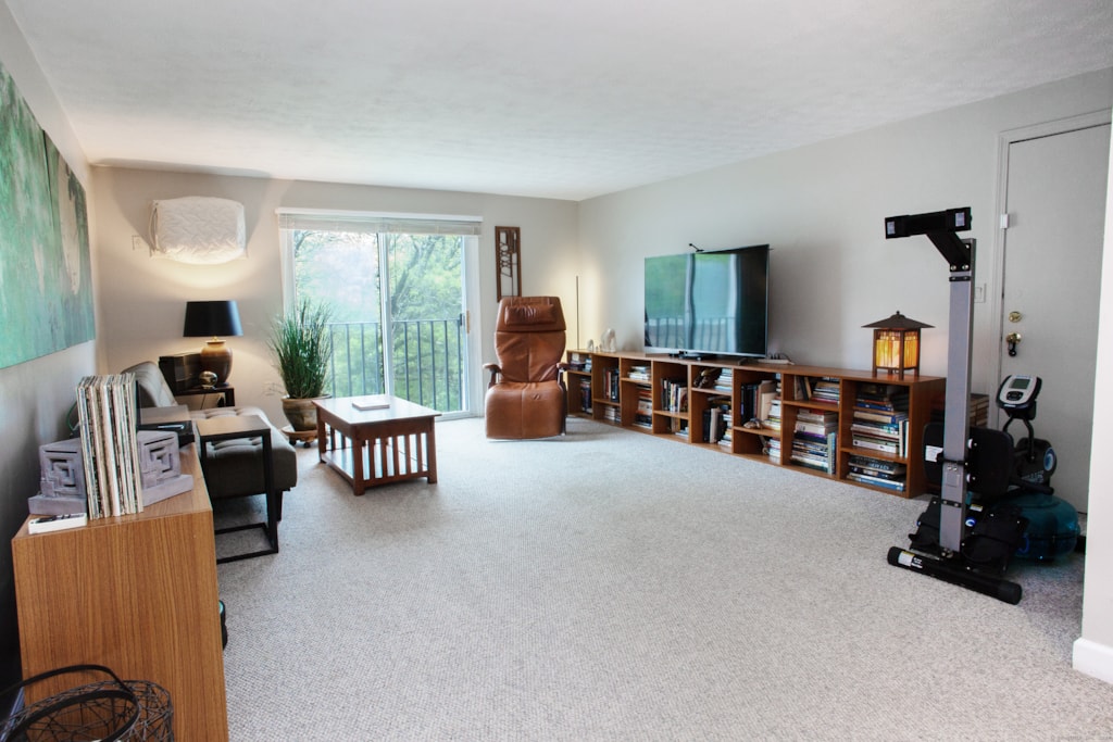 1184 West Middle Turnpike APT C2 Manchester, CT 06040 MLS 24017506