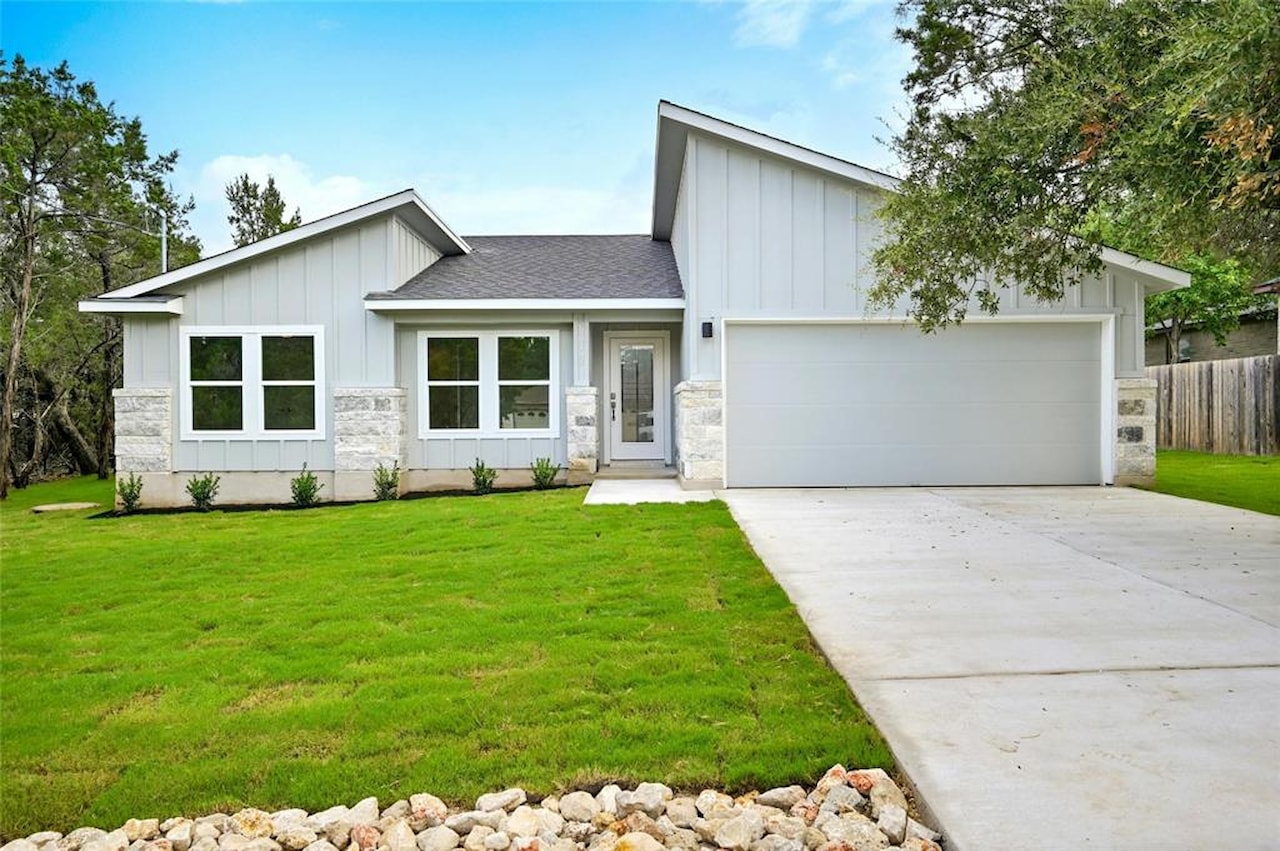 20102 Lee LN, Lago Vista, TX 78645 MLS 7286082 Highland Lake