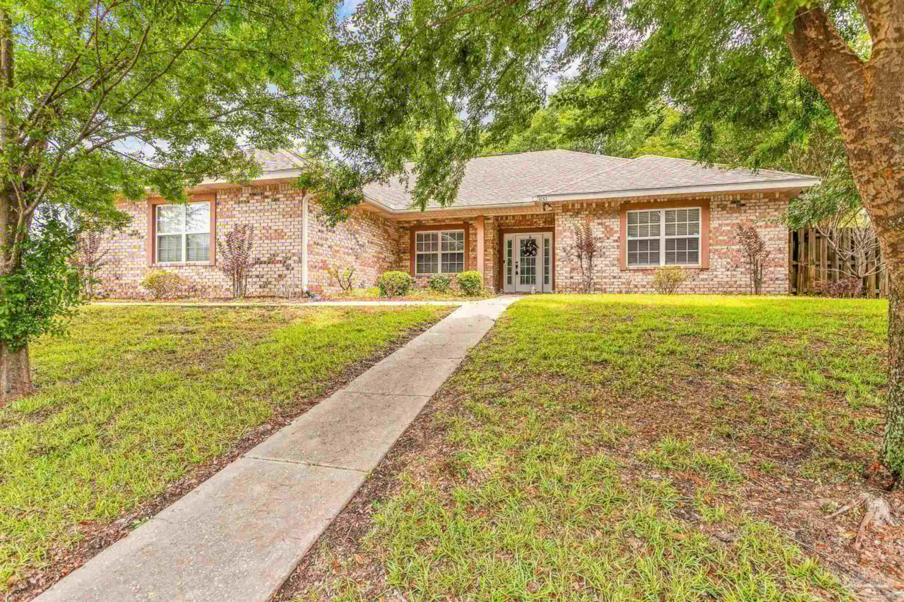 3153 Doris St Crestview, FL 32536 MLS 645644