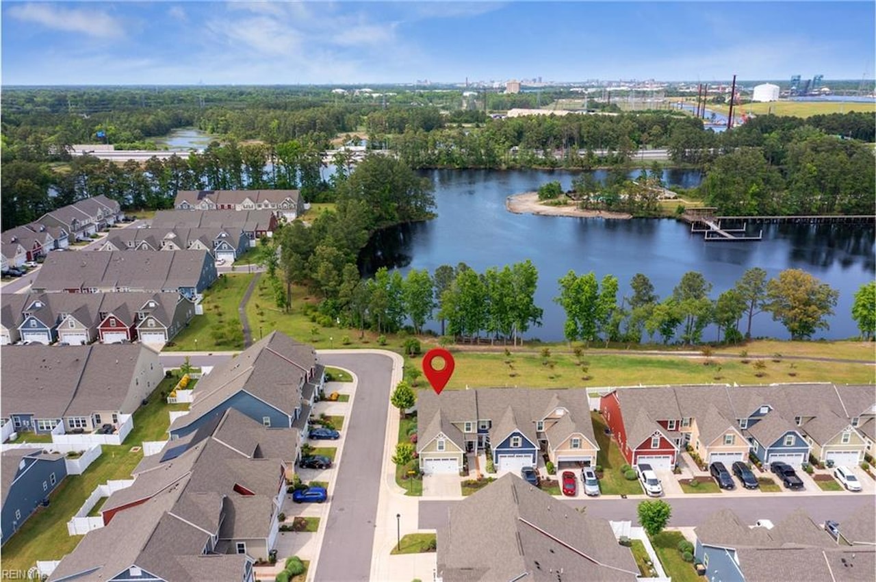 home for sale in Bryans Cove Chesapeake VA 23323 MLS 10532797