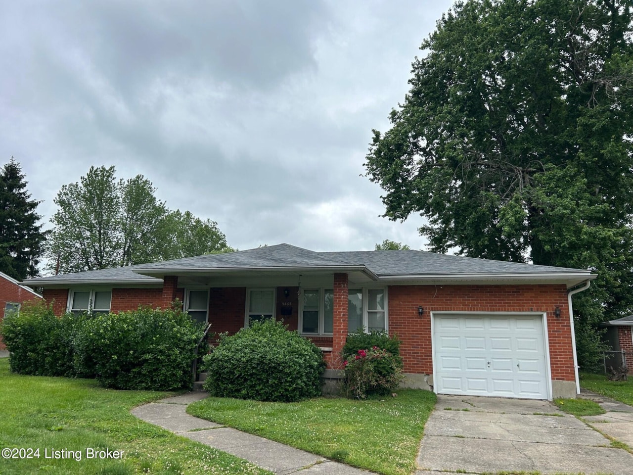 5867 W Pages Ln Louisville, KY 40258 MLS 1660953