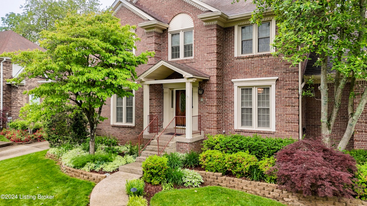 10605 Red Birch Ct Louisville, KY 40223 MLS 1660978