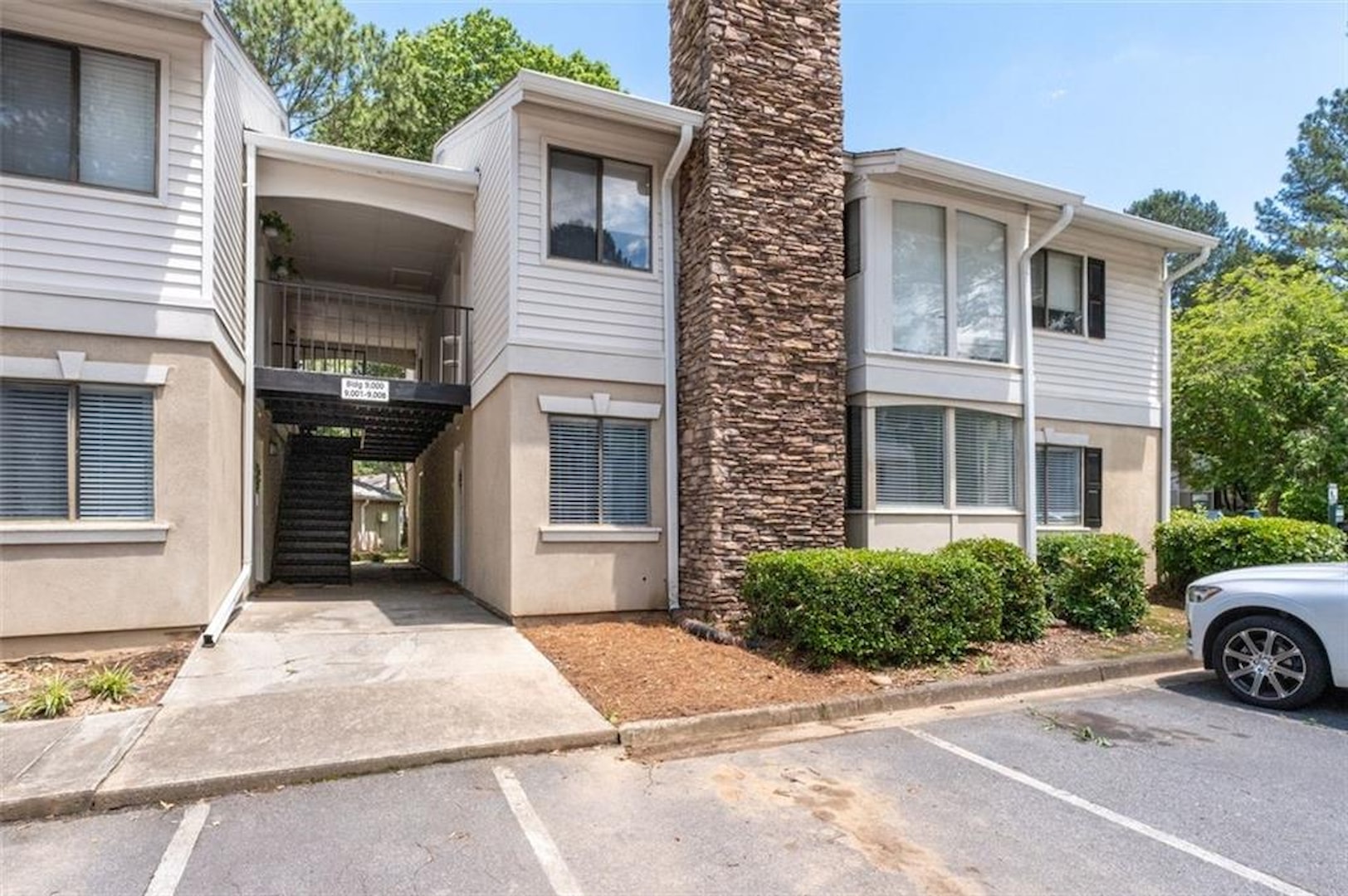 9002 Wingate Way Atlanta, GA 30350 MLS 7386856