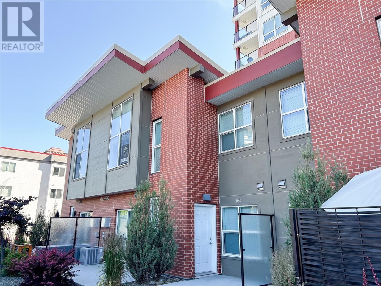 3346 Skaha Lake Road 102 Penticton, BC V2A6G4 MLS® 10313984