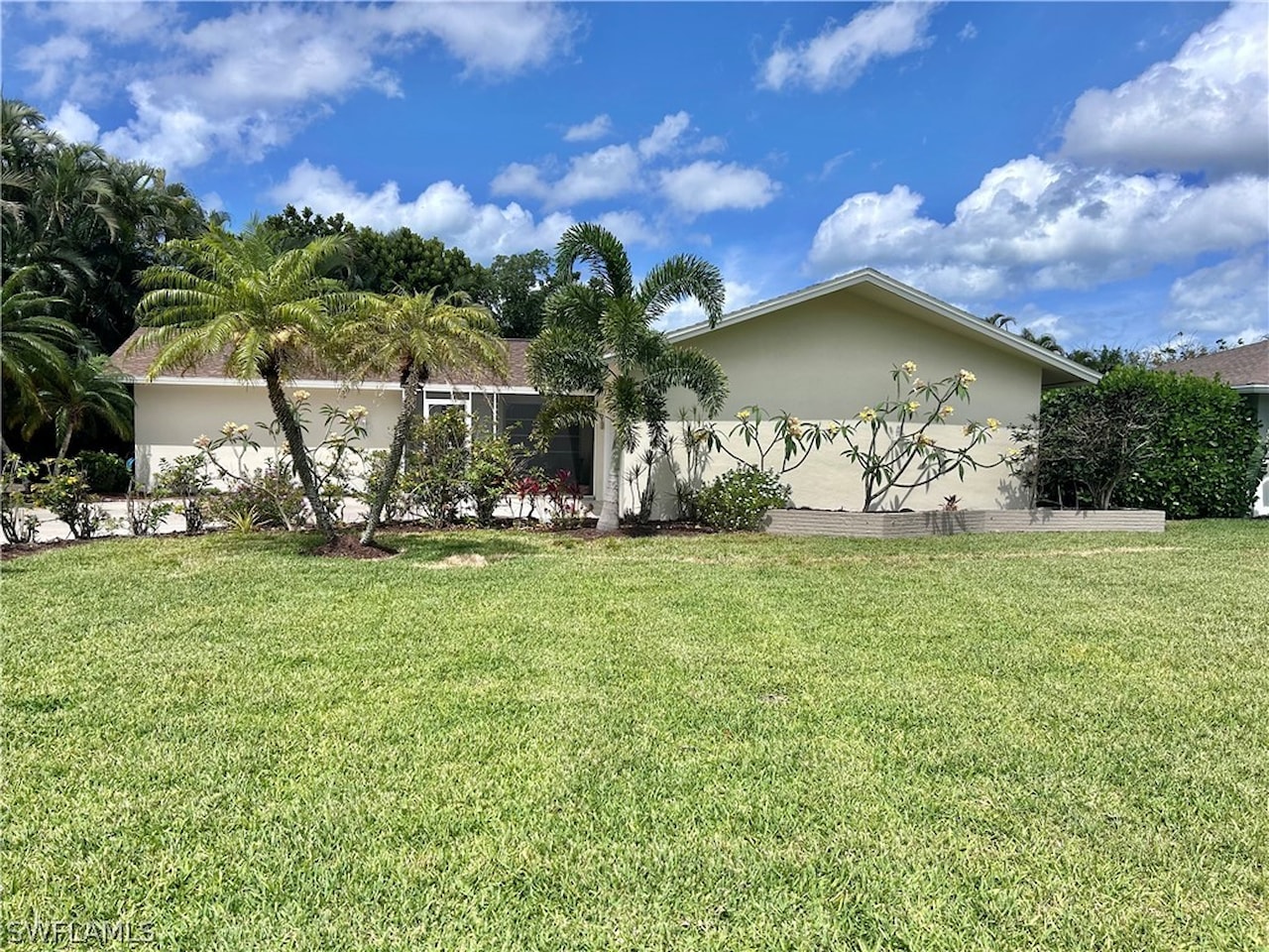 4550 Lakewood Blvd Naples, FL 34112 MLS 224043662