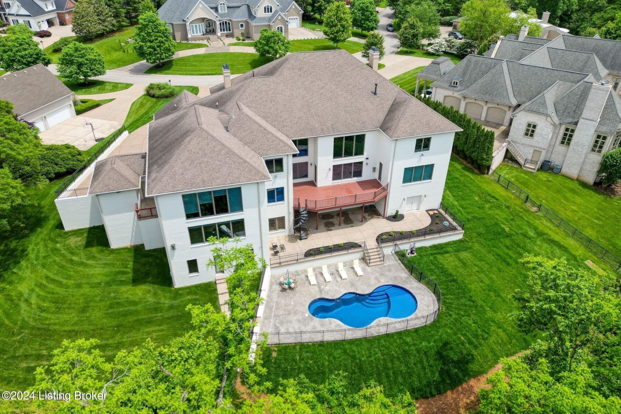 6729 Elmcroft Cir Louisville KY 40241 MLS1661100