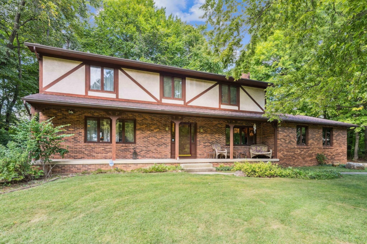 13898 Woodsedge Court Pickerington, OH 43147 Vision Realty Inc.