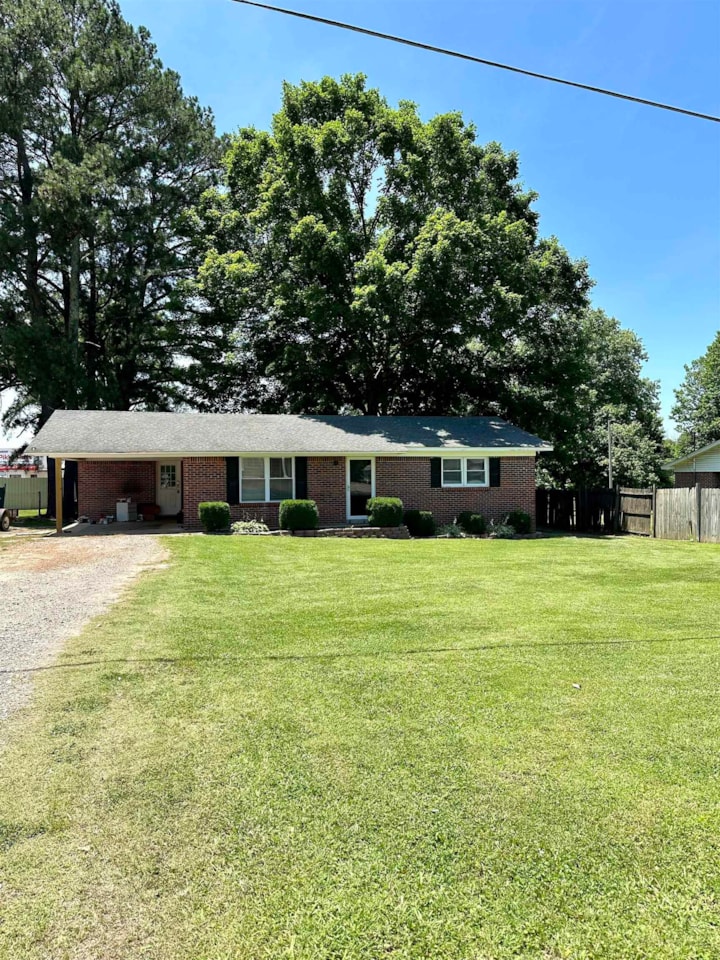 696Search BHHS Taliesyn homes for sale in Germantown, Collierville