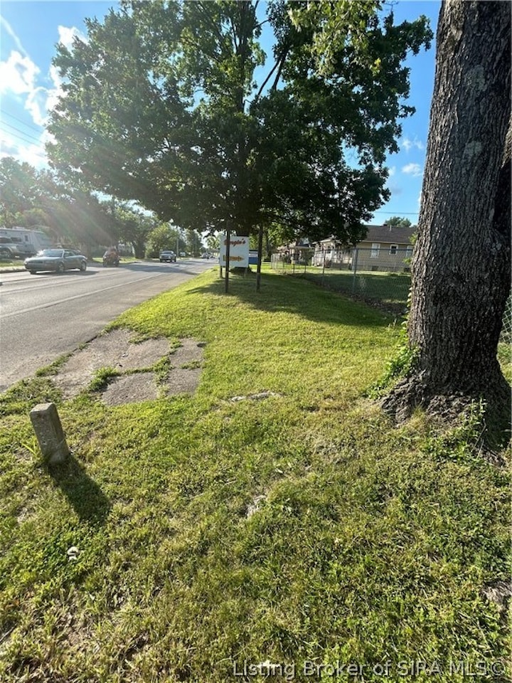 2104 Allison Ln Jeffersonville, IN 47130 MLS 202408099