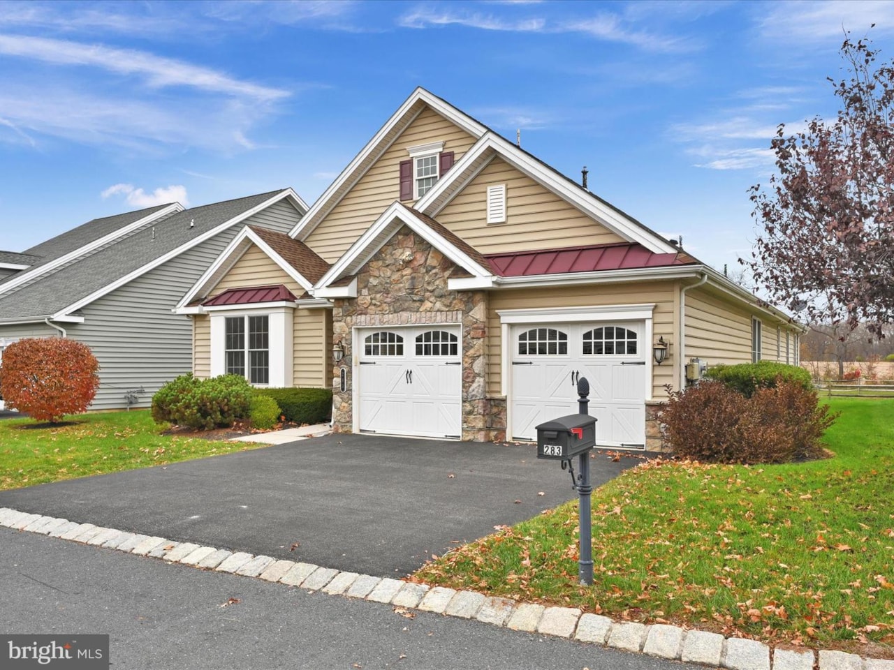 283 Founders WaySilver Spring Twp (14438)This is the lifestyle and home