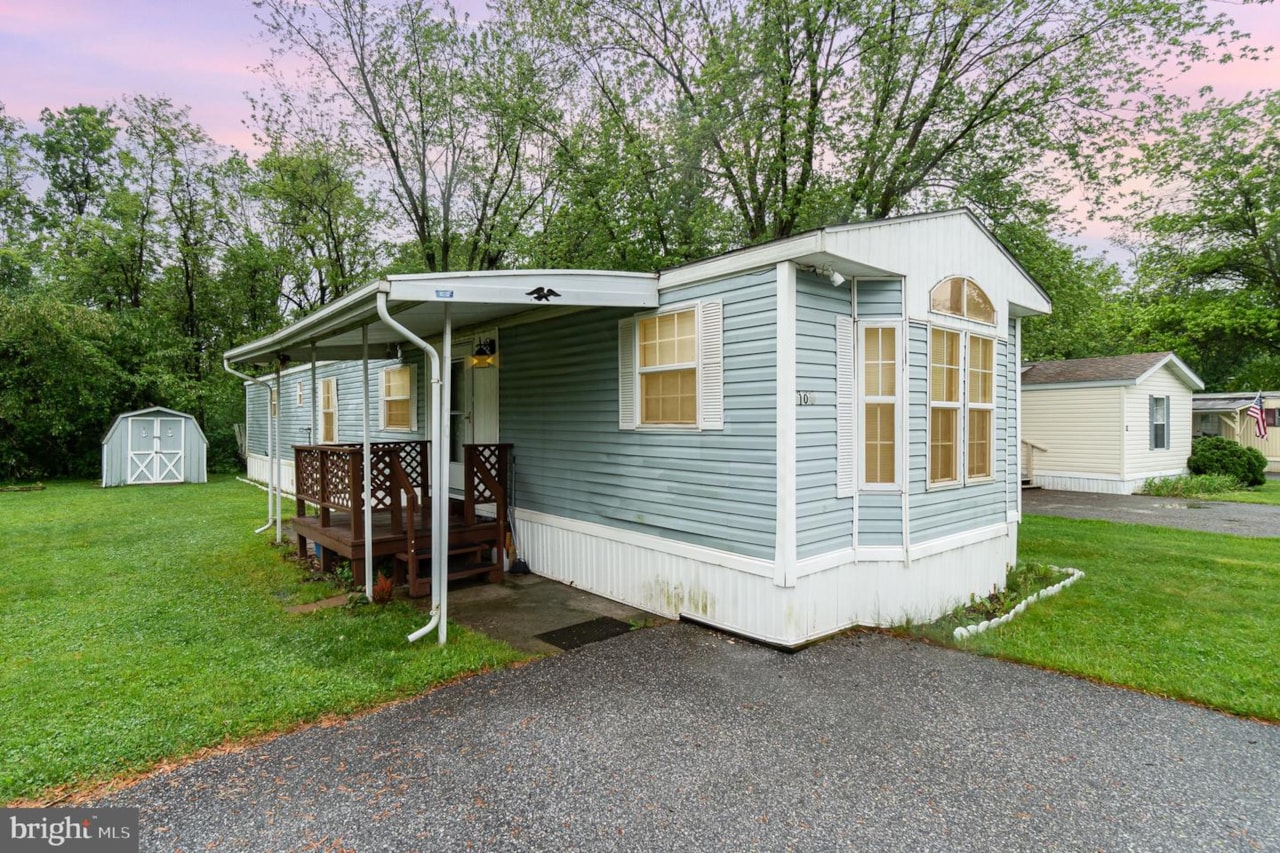 10 Amara Ln Carlisle, PA 17015 home for sale, MLSPACB2030856 View