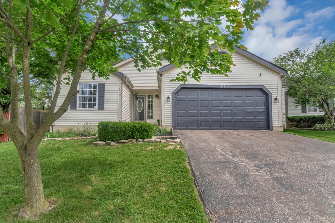 For Sale 272,300 A home for sale for sale at 1912 Queens Meadow Lane