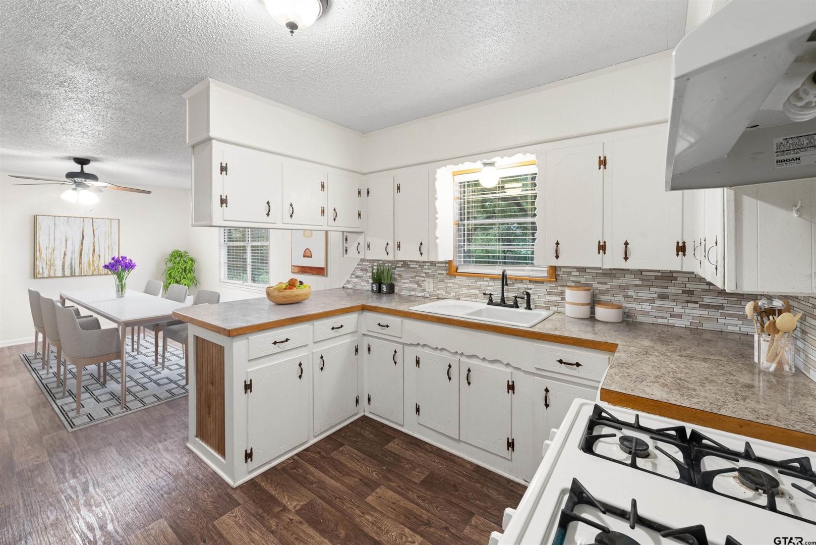 516 West Blair Street, Mineola, TX 75773 MLS 23015957