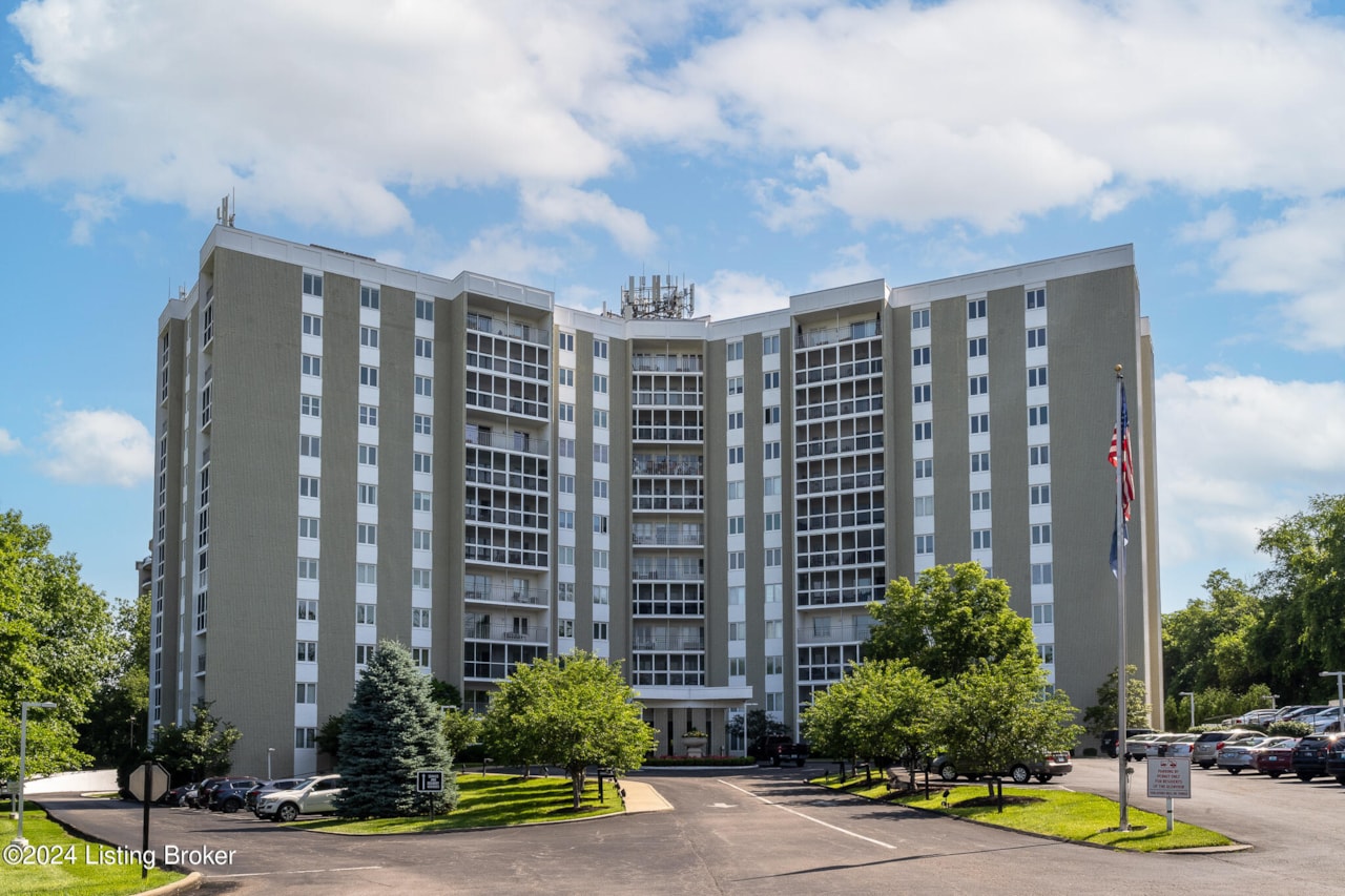 5100 Us42 1112, Louisville, KY 40241 The Glenview 227,000