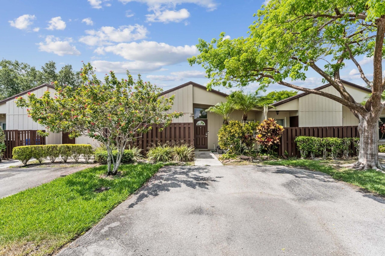 Tangent Realty Boca Raton Exclusive Palm Beach 4750; 4760; 4770; 4780; 4860; 4870; 488