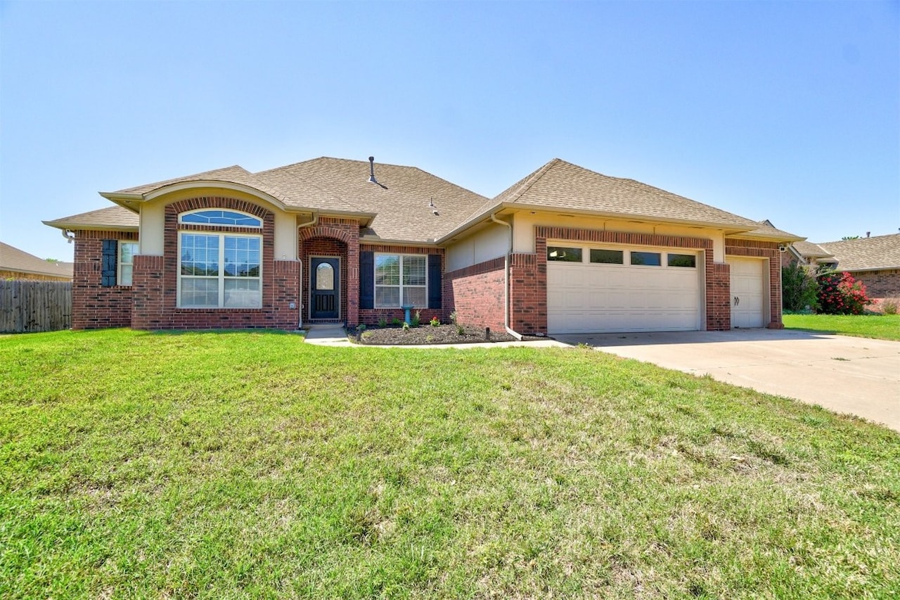 16009 Petaluma Place Edmond, OK 73013 MLS 1112069