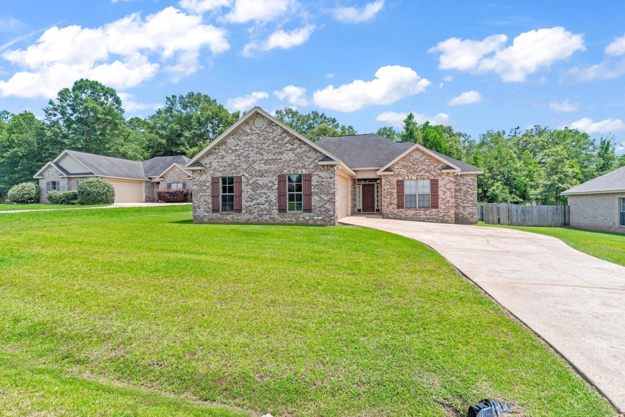18 E Spanish Oaks Sumrall, MS 39482 MLS 138242