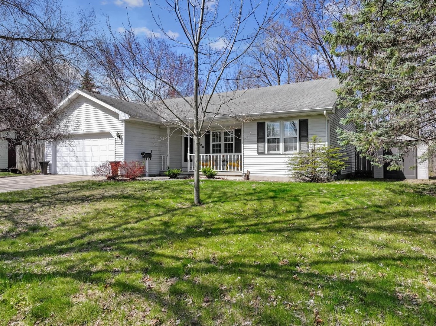 1400 Mirage Dr Green Bay, WI 54313 home for sale, MLS50290231