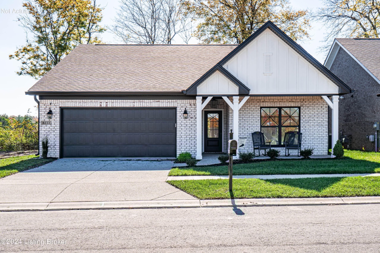 8213 Cedar Crest Ln Louisville, KY 40291 | MLS 1661230
