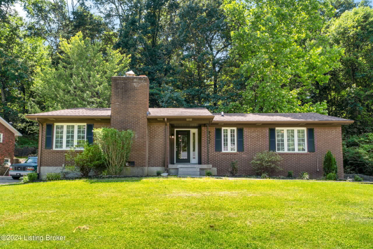 9008 Royal Oak Dr Louisville, KY 40272 MLS 1662632