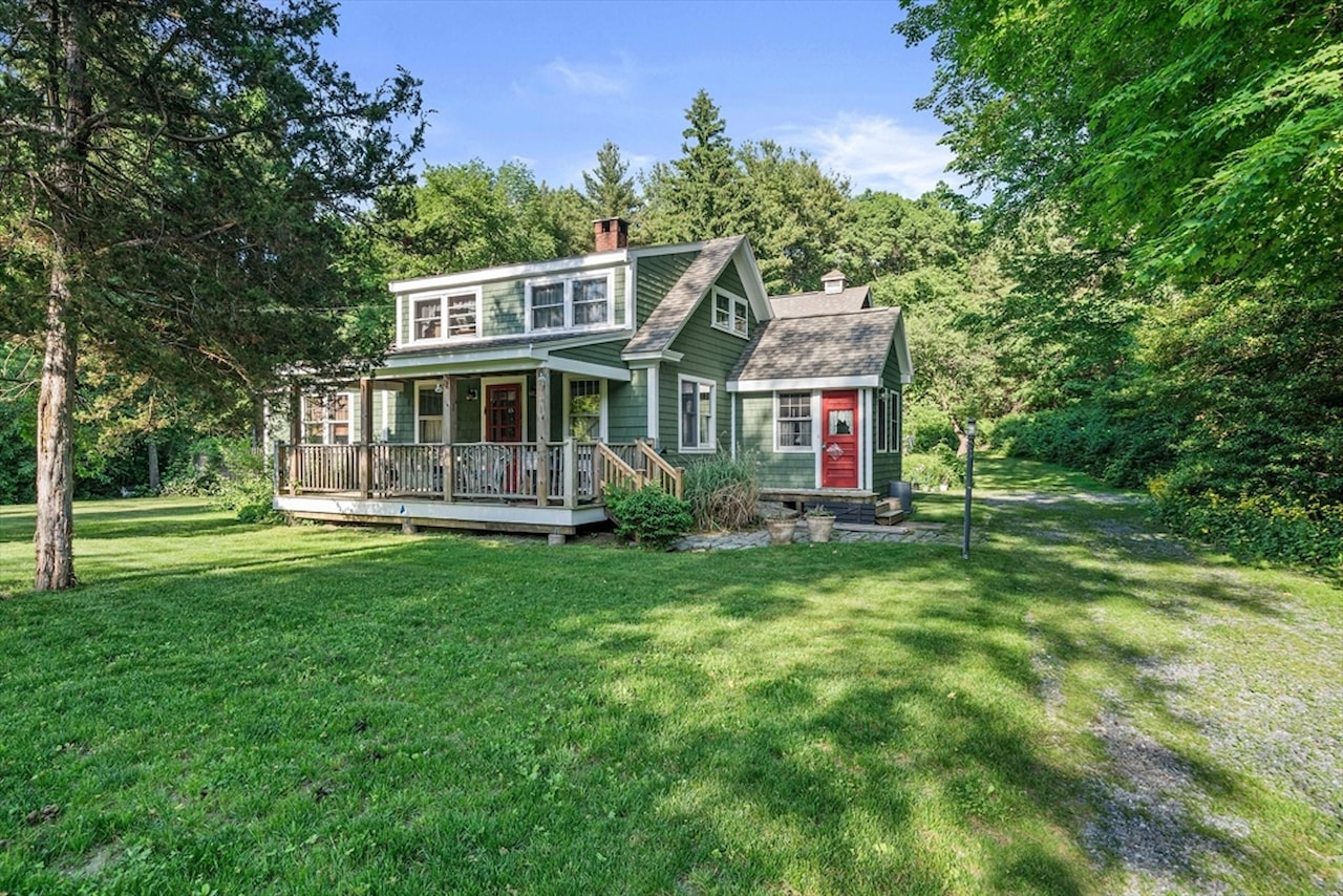 287 Taunton St Wrentham, MA 02093 MLS 73248626