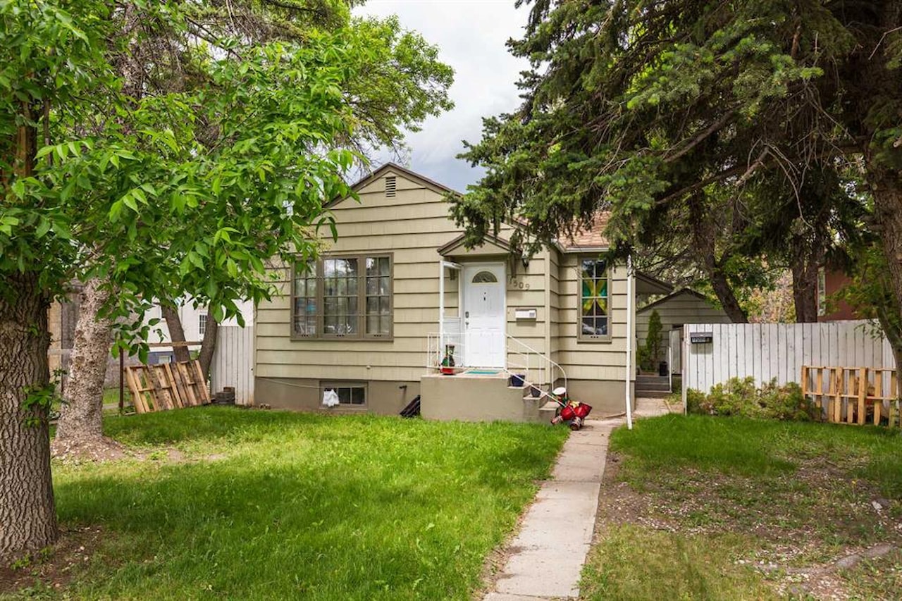 1509 S 9 Ave Lethbridge, AB T1J 1V9 MLS® A2139294