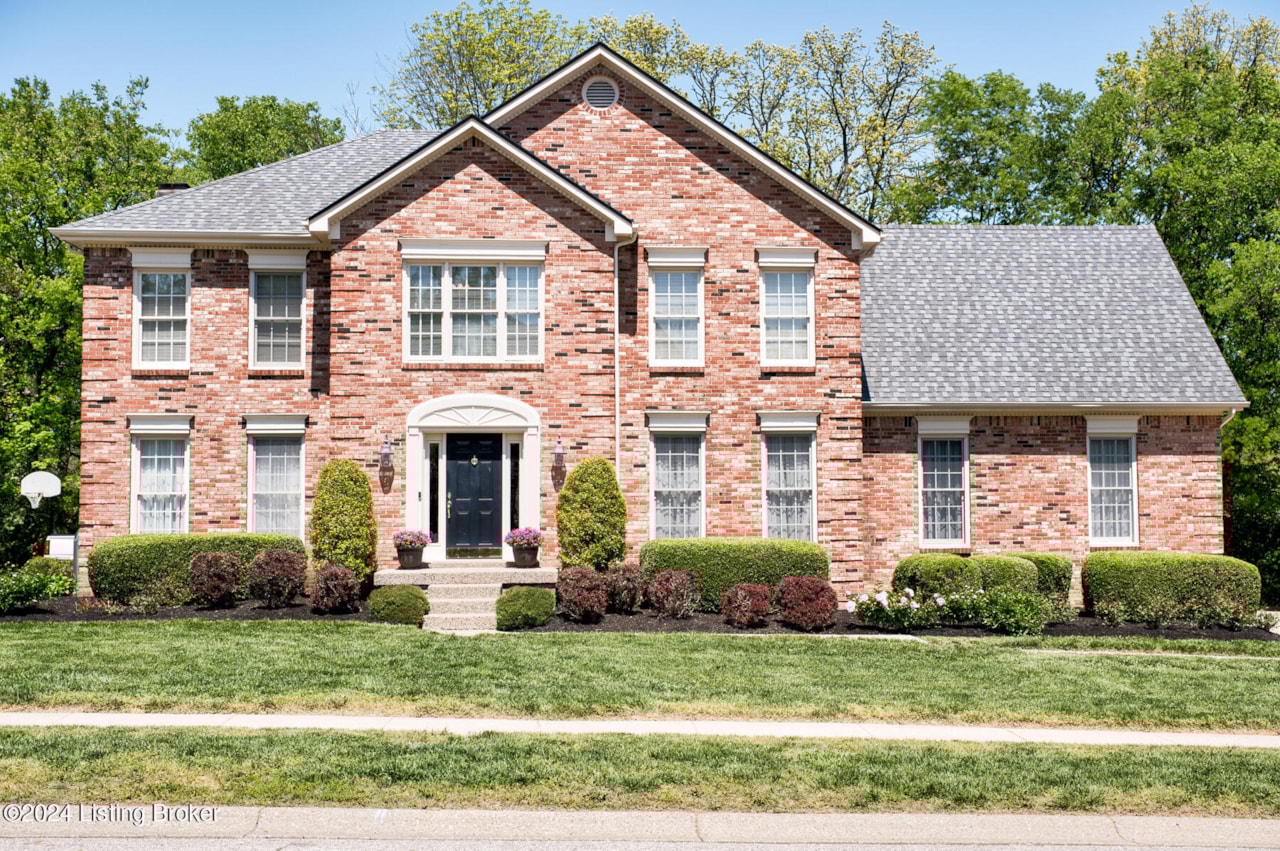 14411 Brook Forest Pl Louisville, KY 40245 MLS 1663798