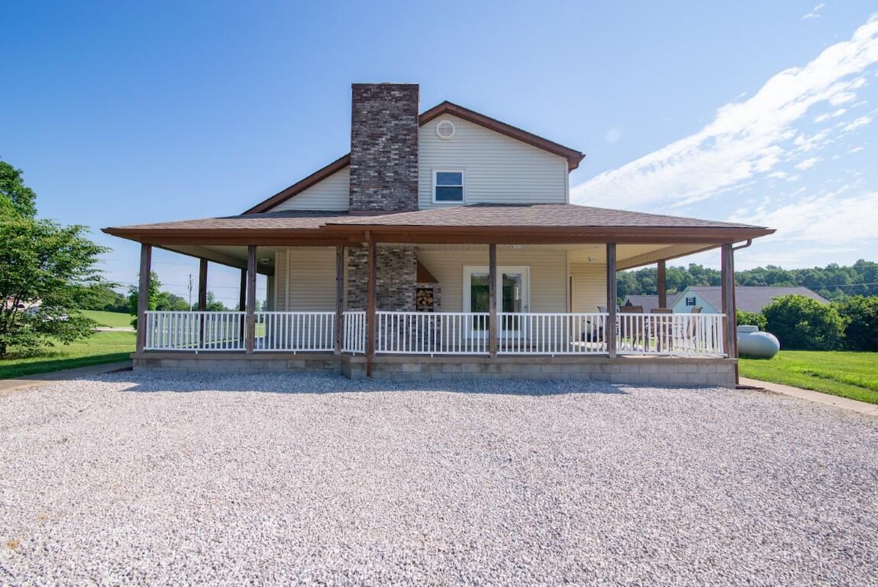 6760 Shepherdsville Rd in Elizabethtown, KY