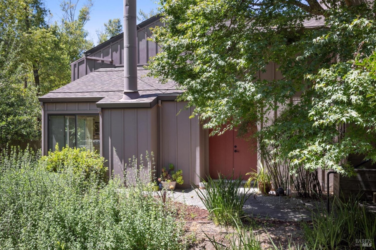 1 Timothy Court Novato CA 94949 MLS 324049742 1 Timothy Court Novato CA 94949 MLS 324049742