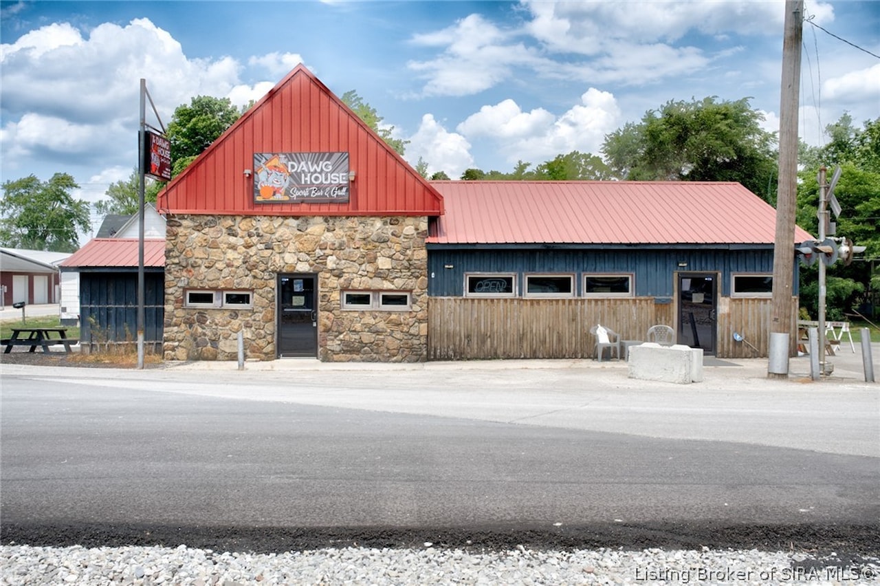 322 E Jefferson St Orleans, IN 47452 MLS 202408908