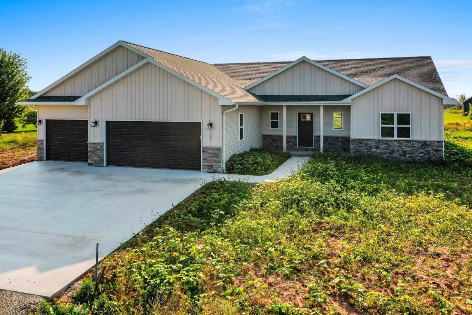 W175 Sunset View Circle Kaukauna, WI 54130 home for sale, MLS50293509