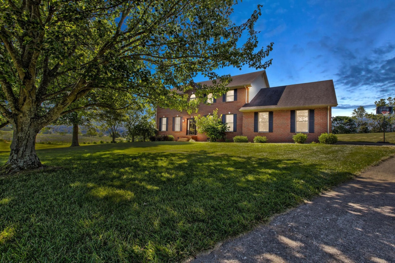 1312 Country Meadows Dr Mt Sterling, KY 40353 MLS 24013171