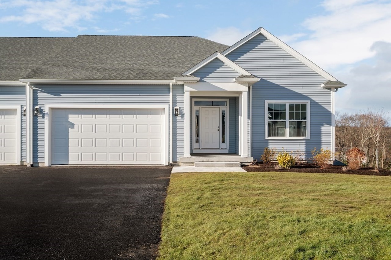 Stone Hill Condominiums Whitinsville Northbridge, 54 Crestwood Circle