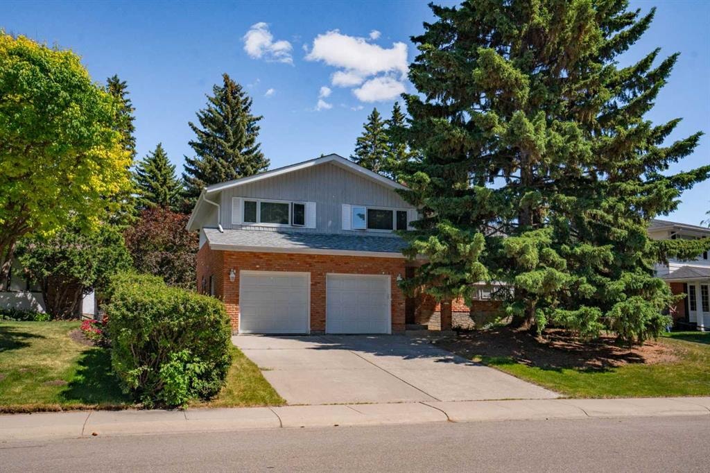 1220 Varsity Estates Rd NWCalgary Real EstateVarsity Homes for Sale