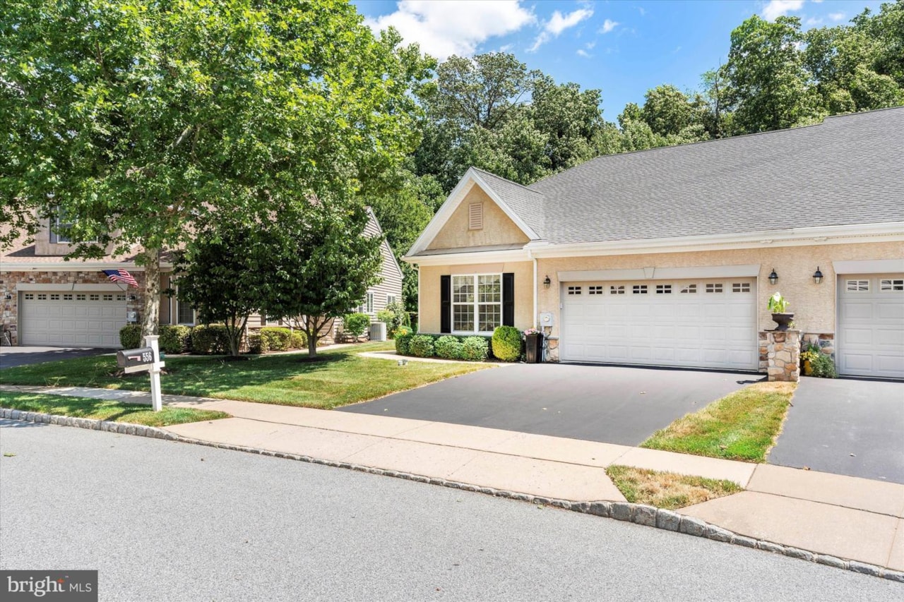 556 Hodgson CirclePenn Twp Home to this Gold Star Rated