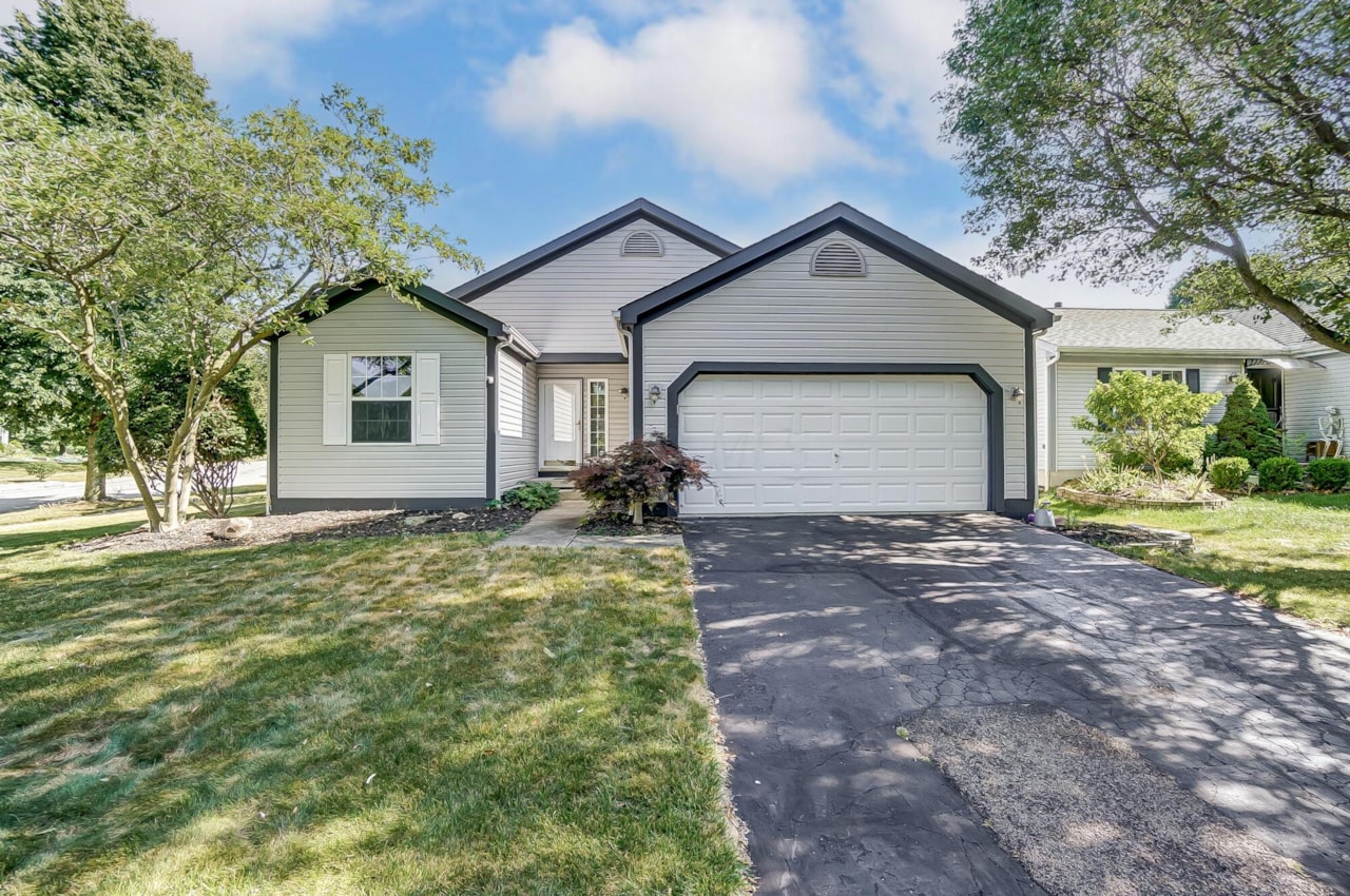 8196 Sea Star Drive Blacklick, OH 43004 Vision Realty Inc.