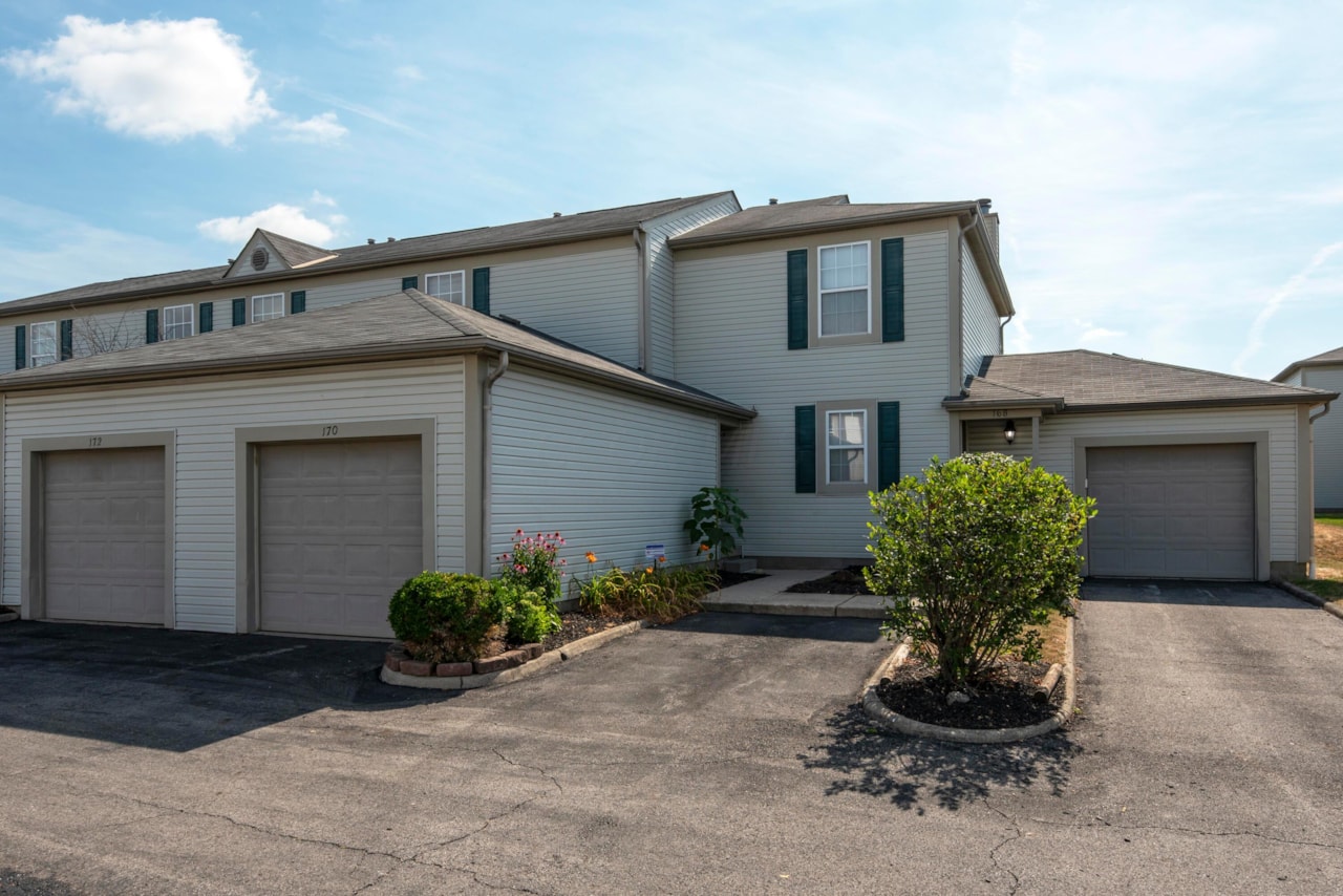 For Sale 169,500 A condo for sale for sale at 170 Hawkins Lane
