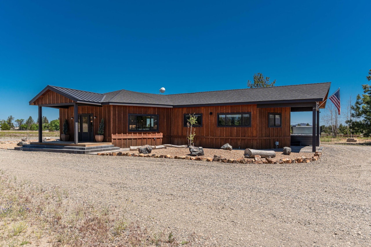 66966 Gist Rd Bend OR 97703 Home For Sale MLS 220185485