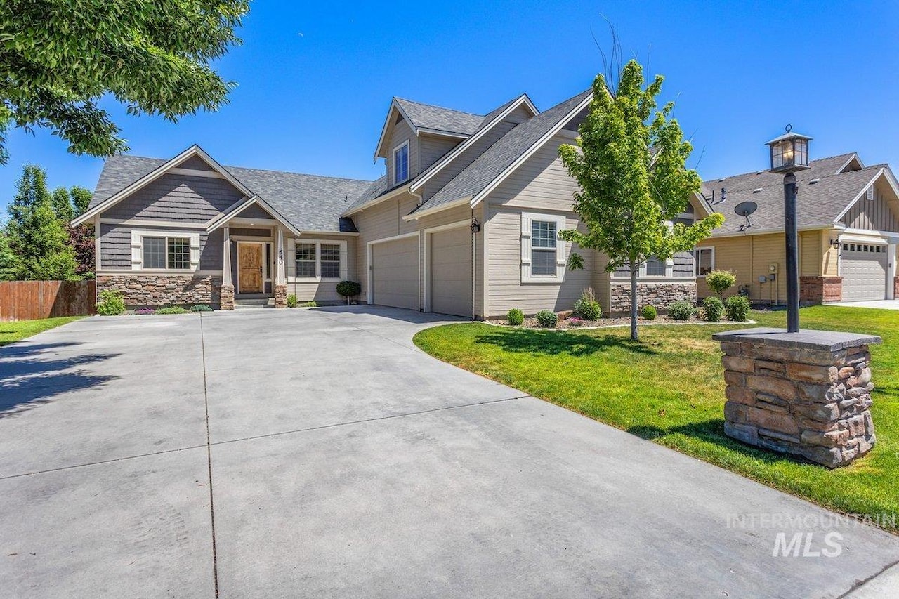 Explore Middleton, ID Real Estate home for sale for Sale