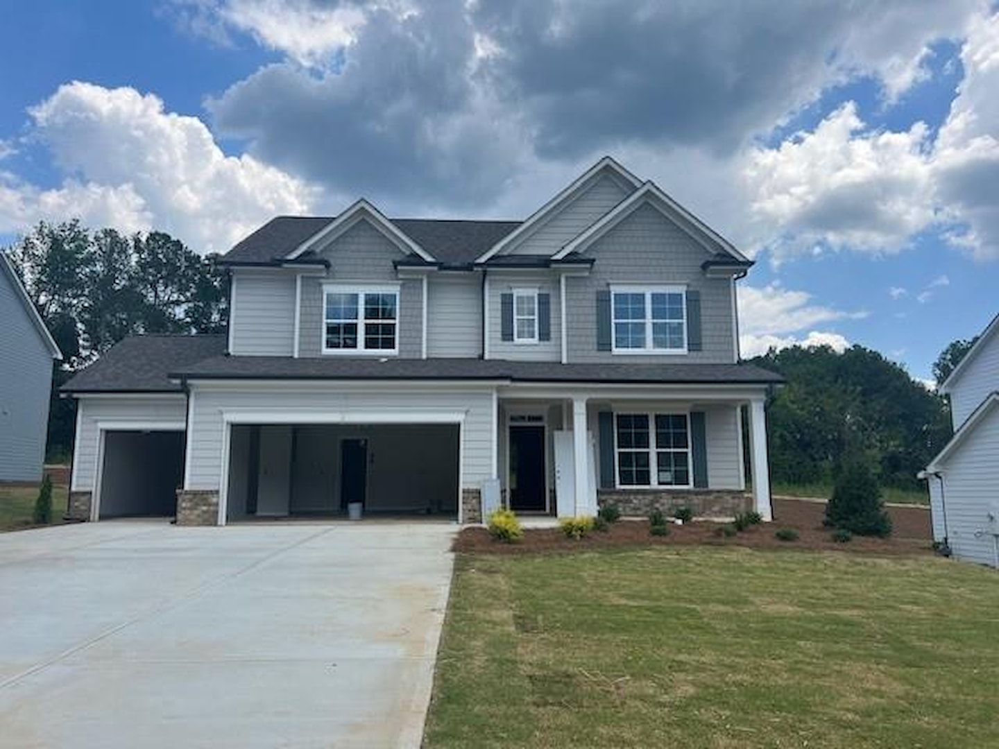 2564 Hickory Valley Drive in Snellville, GA 30078 | MLS#7384383