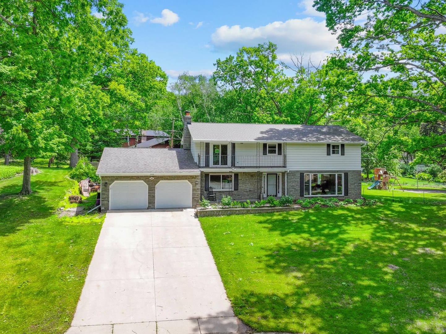 2428 Pinehurst Circle Green Bay, WI 54302 home for sale, MLS50292112