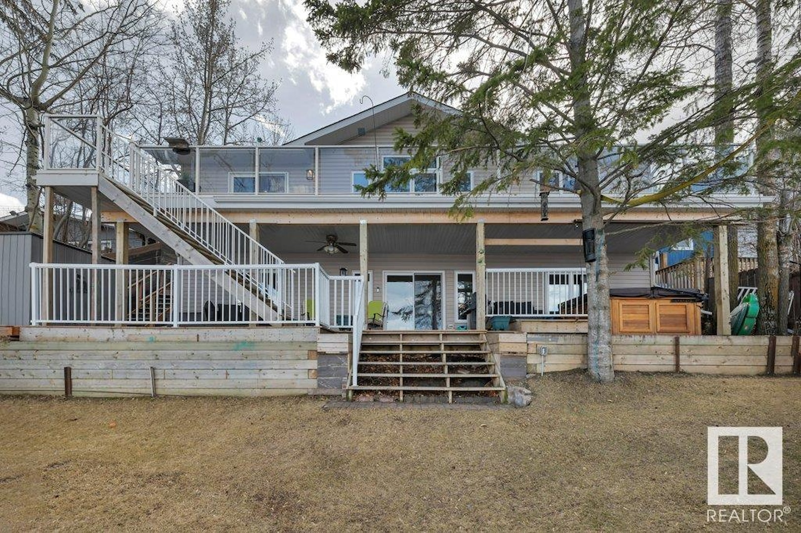 251 Lakeshore DrRural Wetaskiwin CountyT0C 2V0744,900E4384840