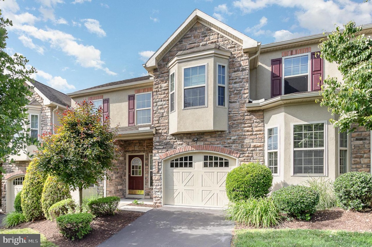 1904 Roxbury Ct Mechanicsburg, PA 17055 home for sale, MLSPACB2031978