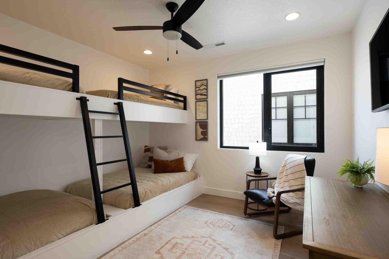 5346 Cyan LN St George, UT 84790 home for sale, MLS#24-253895 - Erika Rogers Photo 21