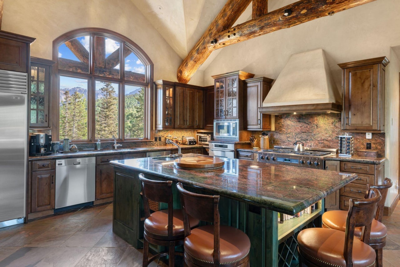 Exquisite Mountain Village Estate at 120 Prospect Creek Dr: A Telluride Architectural Masterpiece — photo 6