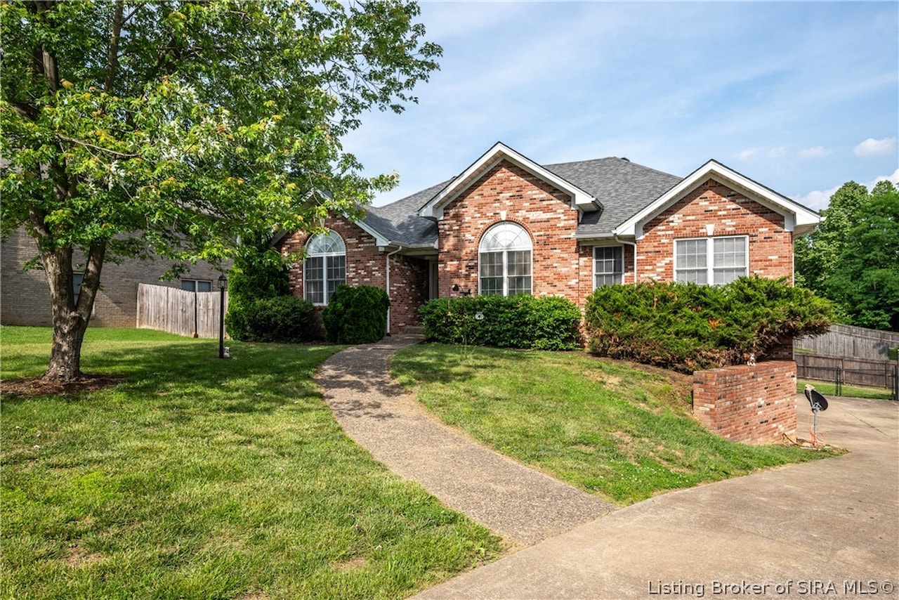 4183 Andrew Dr Floyds Knobs, IN 47119 | MLS 202408770