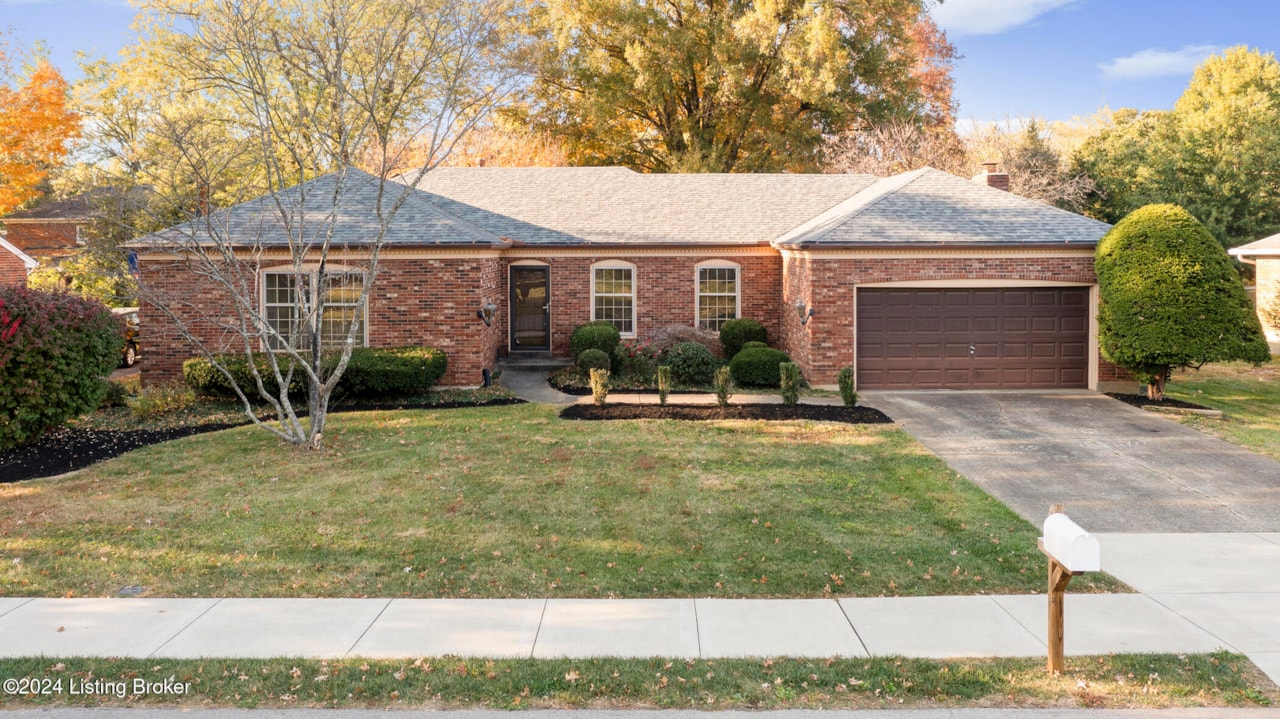 10813 Tattenham Ln Douglass Hills, KY 40243 MLS 1674086