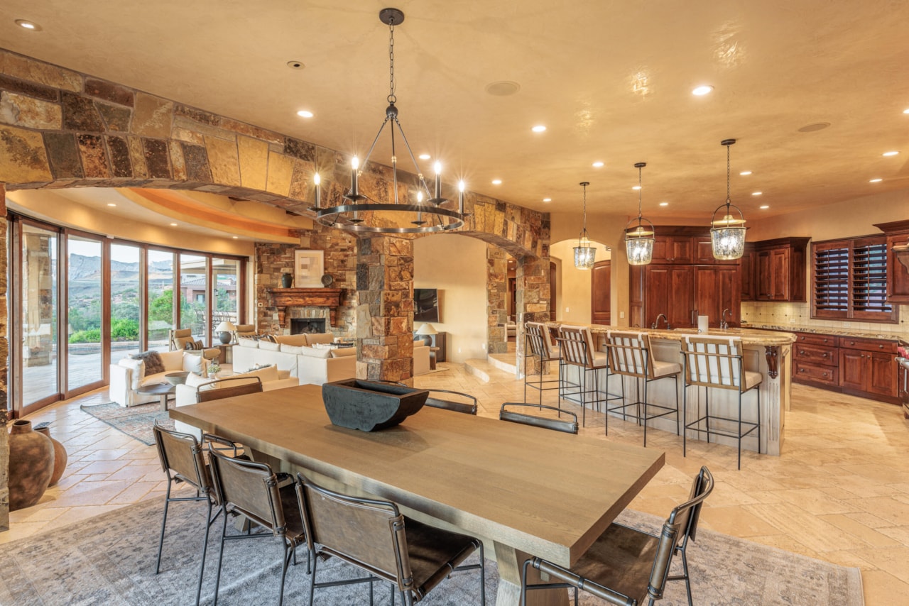 4943 N Long Sky CIR St George, UT 84770 home for sale, MLS#24-256449 - Erika Rogers Photo 7